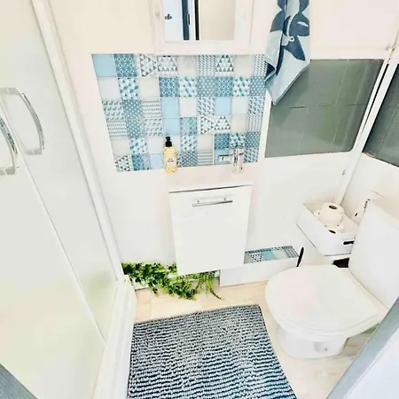 Ipanema, Train - Paris Trajet D'environ 1 Heure 10 Minutes Apartament *